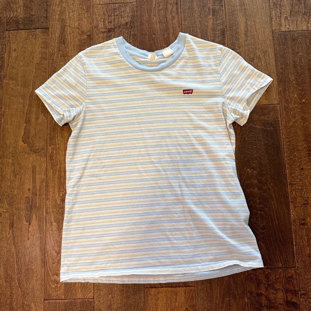 Levi’s Womens T-Shirt Shirt Striped Top Size Medium